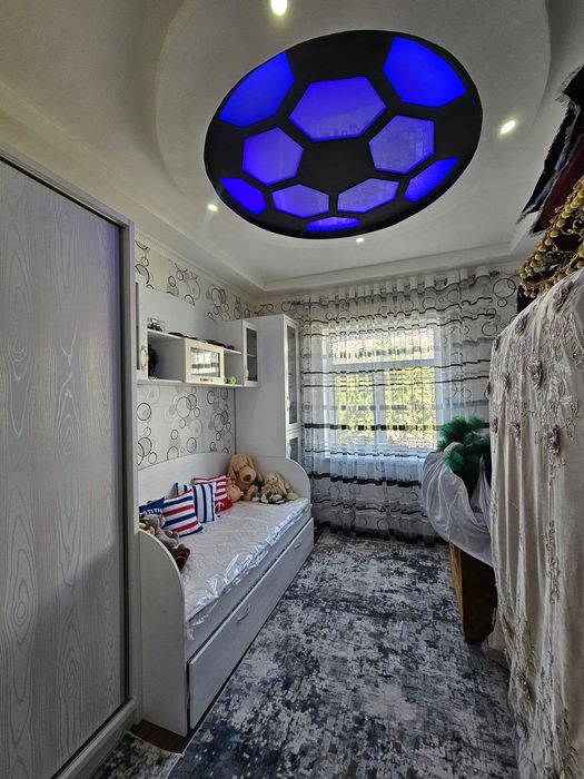 Buxoroda kvattira sotiladi 3 xonali 75m² 1-qavat.