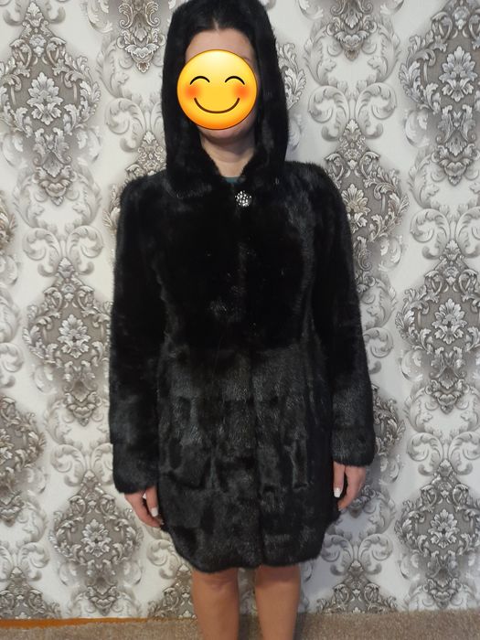 Продам норковую шубу чёрный бриллиант