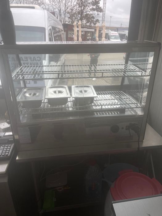 Vând vitrină caldă