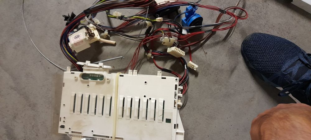 Части за пералня със сушилня Hotpoint Ariston CAWD 129