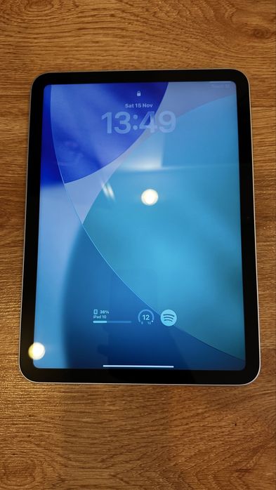 URGENT!!  iPad generatia 10 (2022) noua