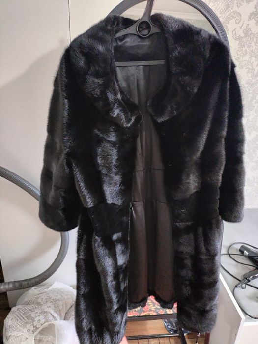 Продам норковую шубу.р-р 46-48