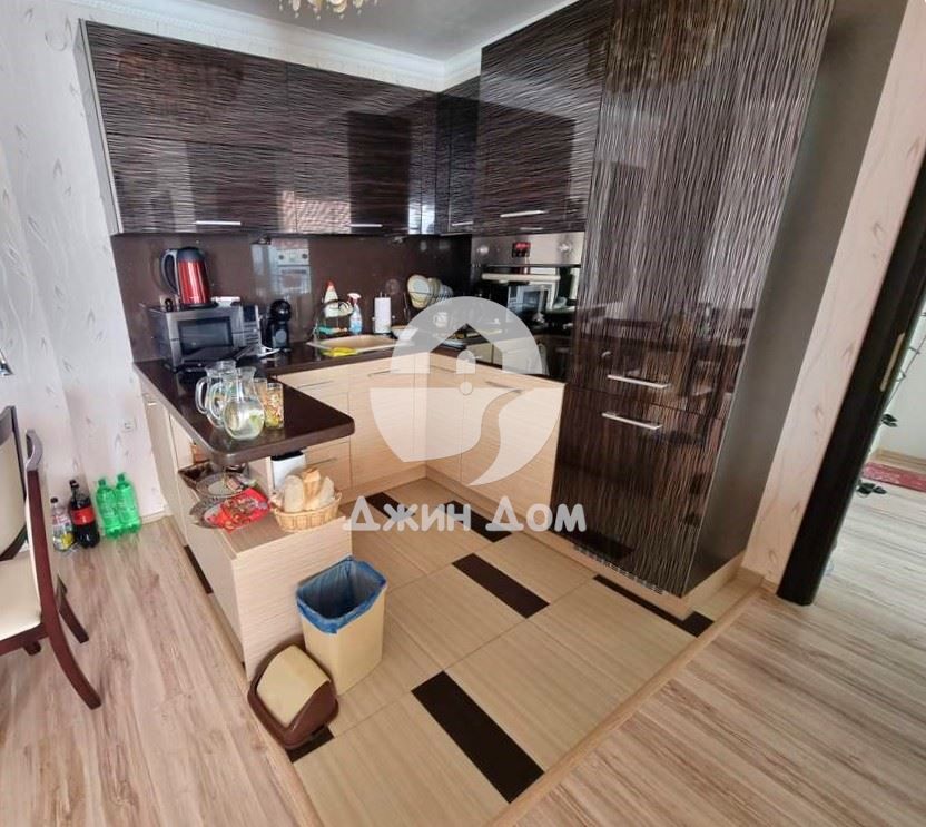 Продава се Тристаен апартамент в к.к. Елените - 110 кв.м за 1591 €/кв.м - Снимка #4