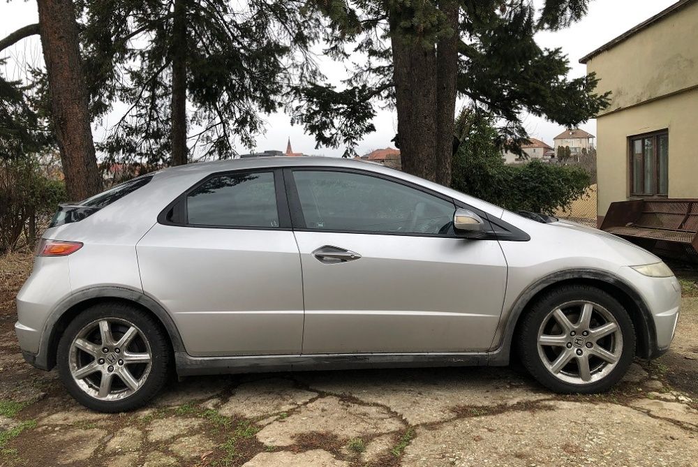 Dezmembrez Honda Civic 2.2 C-DTI 2008