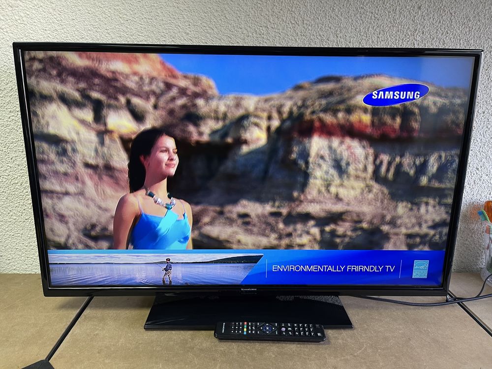 Телевизор Schaub Lorenz Full HD LED 40” - 40LH-L5600