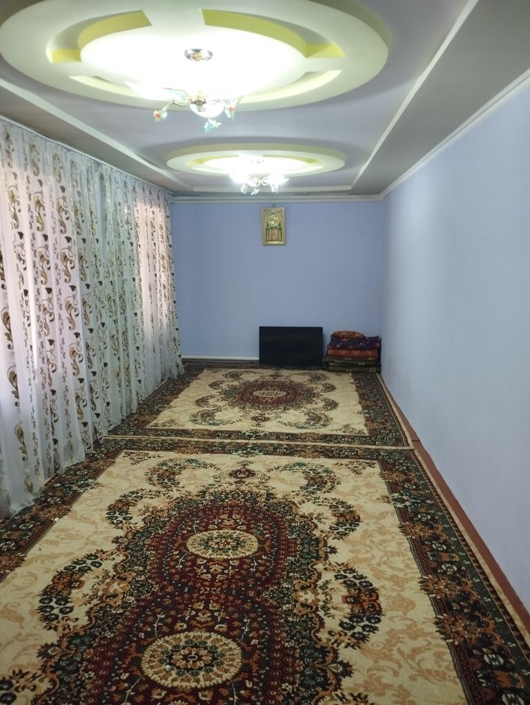 Hovli sotiladi narpay 7 bulim