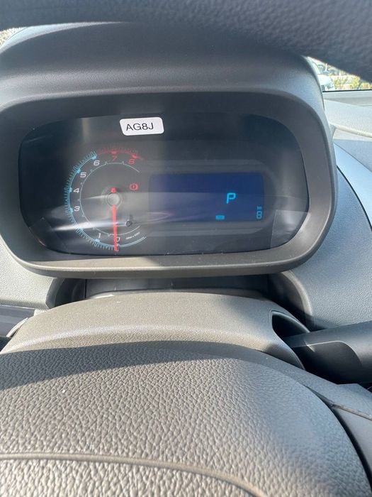 Cobalt oq Style yangi avtomat salondan oʻziz olib chiqasiz