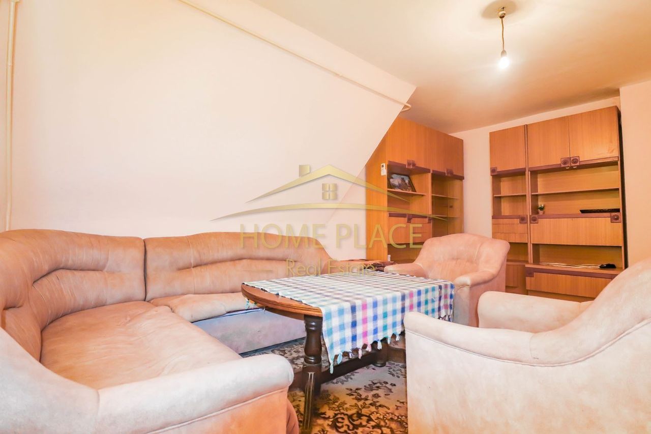 Дава се под наем Двустаен апартамент в Варна, Център - 62 кв.м за 357 € - Снимка #1
