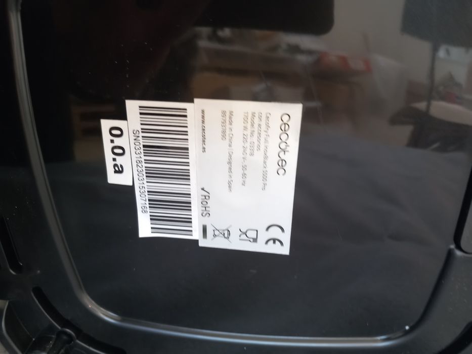 Friteuză cu aer Cecotec NO 03318 pentru piese