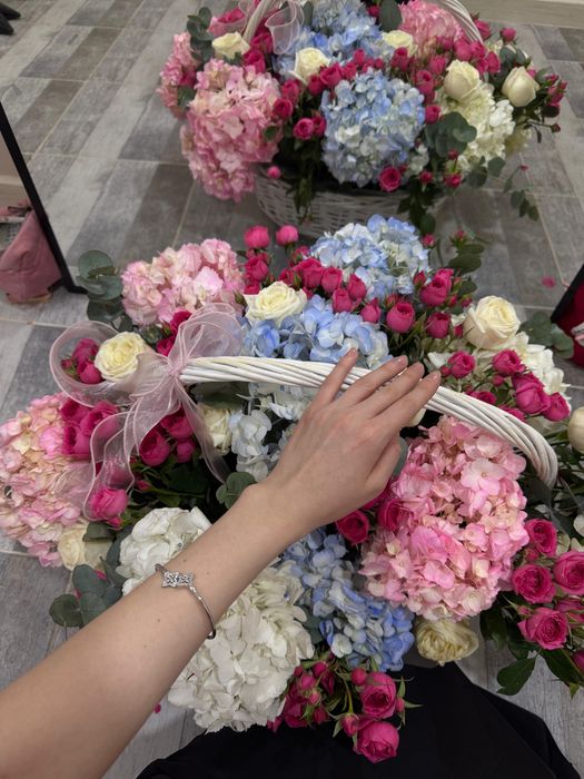 Продаю новый букет цветов срочно свежие цветы