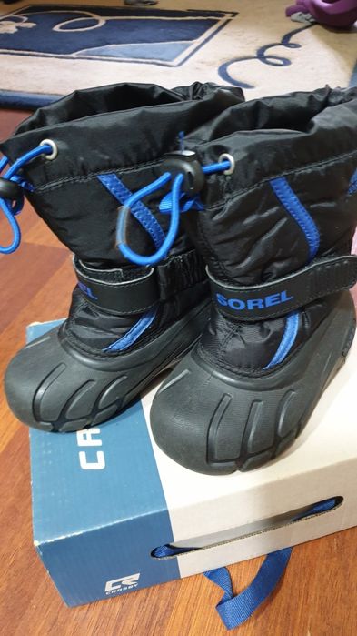 Продам детские сапоги