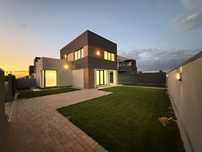 Casa zona Selgros , Ford , Damila