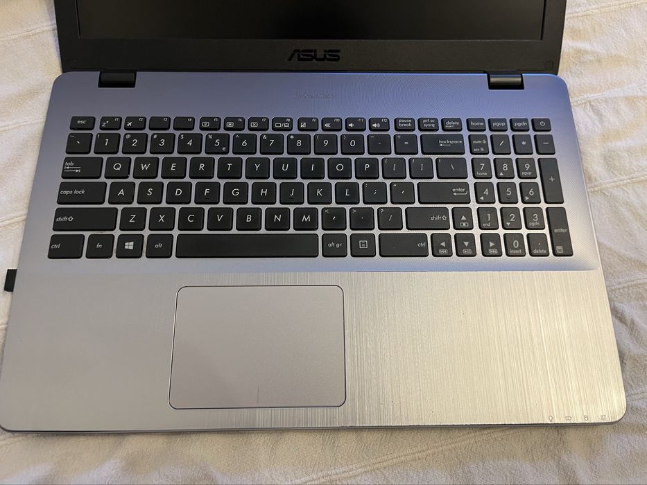 Laptop Asus VivoBook 15 15.6” inch X542UAR i5-8250U