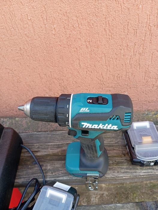 Зеги и Винтоверт на Макита чисто нови