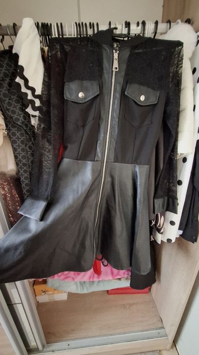 Черна кожена рокля