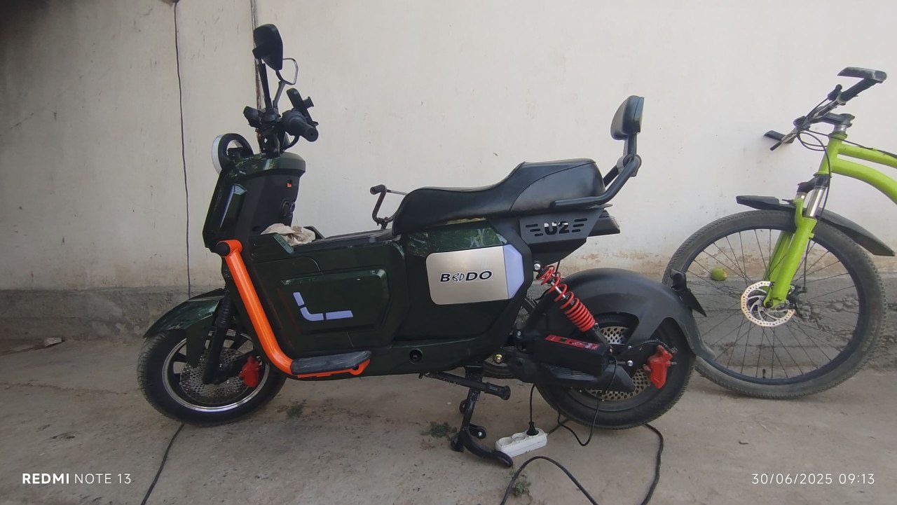 Skuter sotiladi yangi holi minilmagan