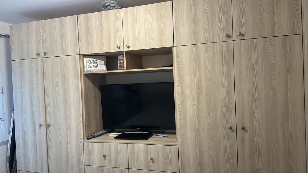 Vand mobila dormitor