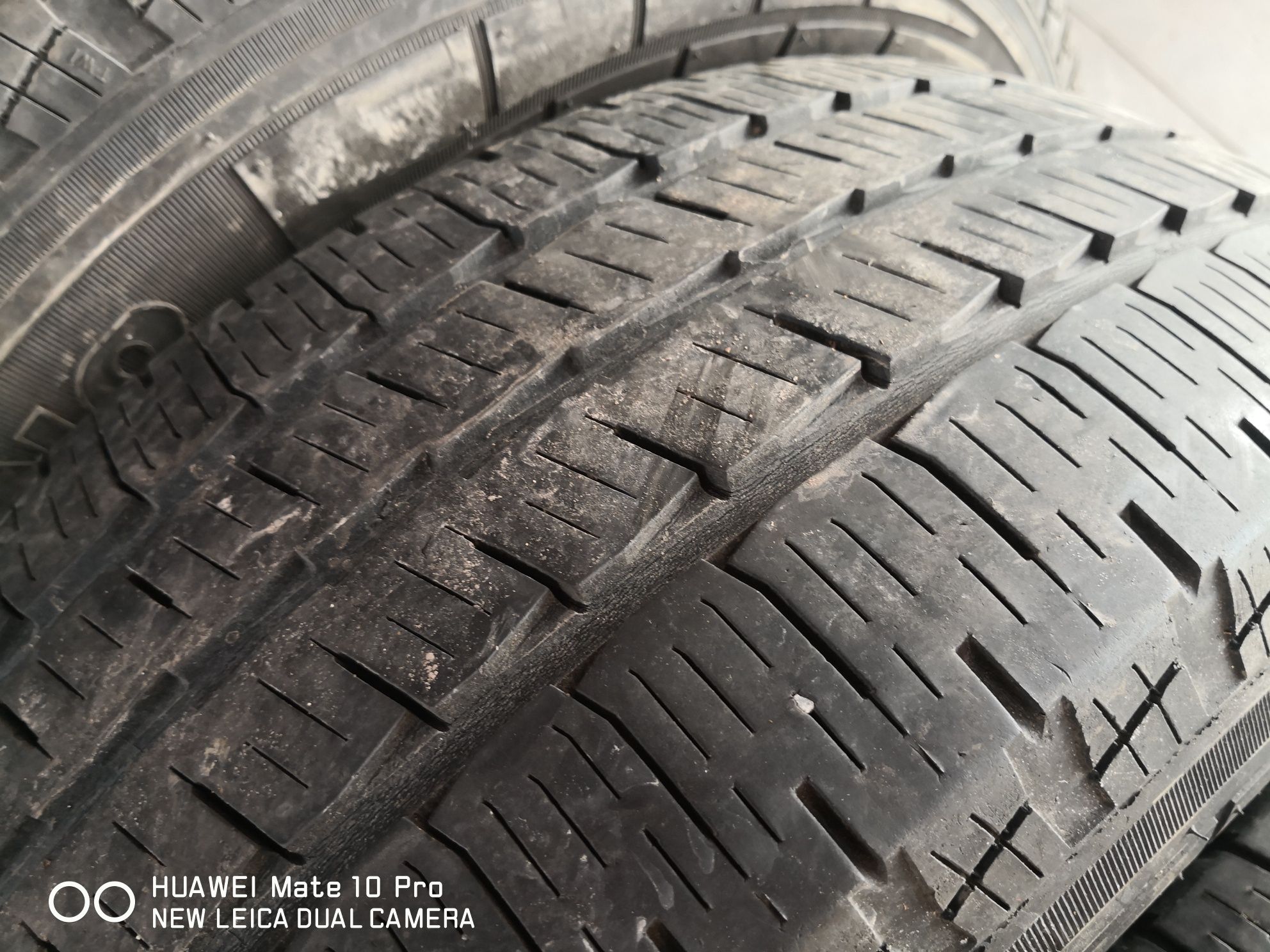 225 70 15 C цола гуми за бус Pirelli