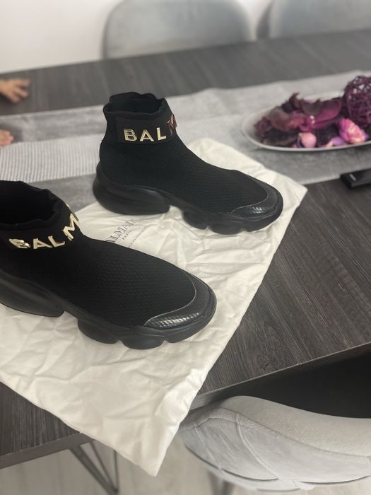 Pantofi sport Balmain originali marimea 40