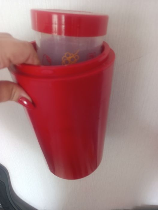 Продам йогуртовницу