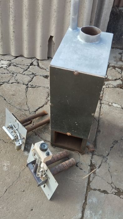 Продам печь для отопления,газовая.