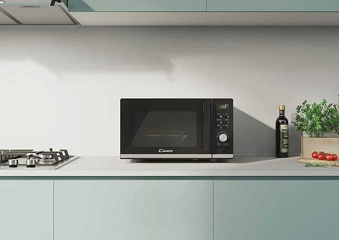 Нова микровълнова фурна Candy CMWA20TNDB, 700 вата, 20 литра, черна