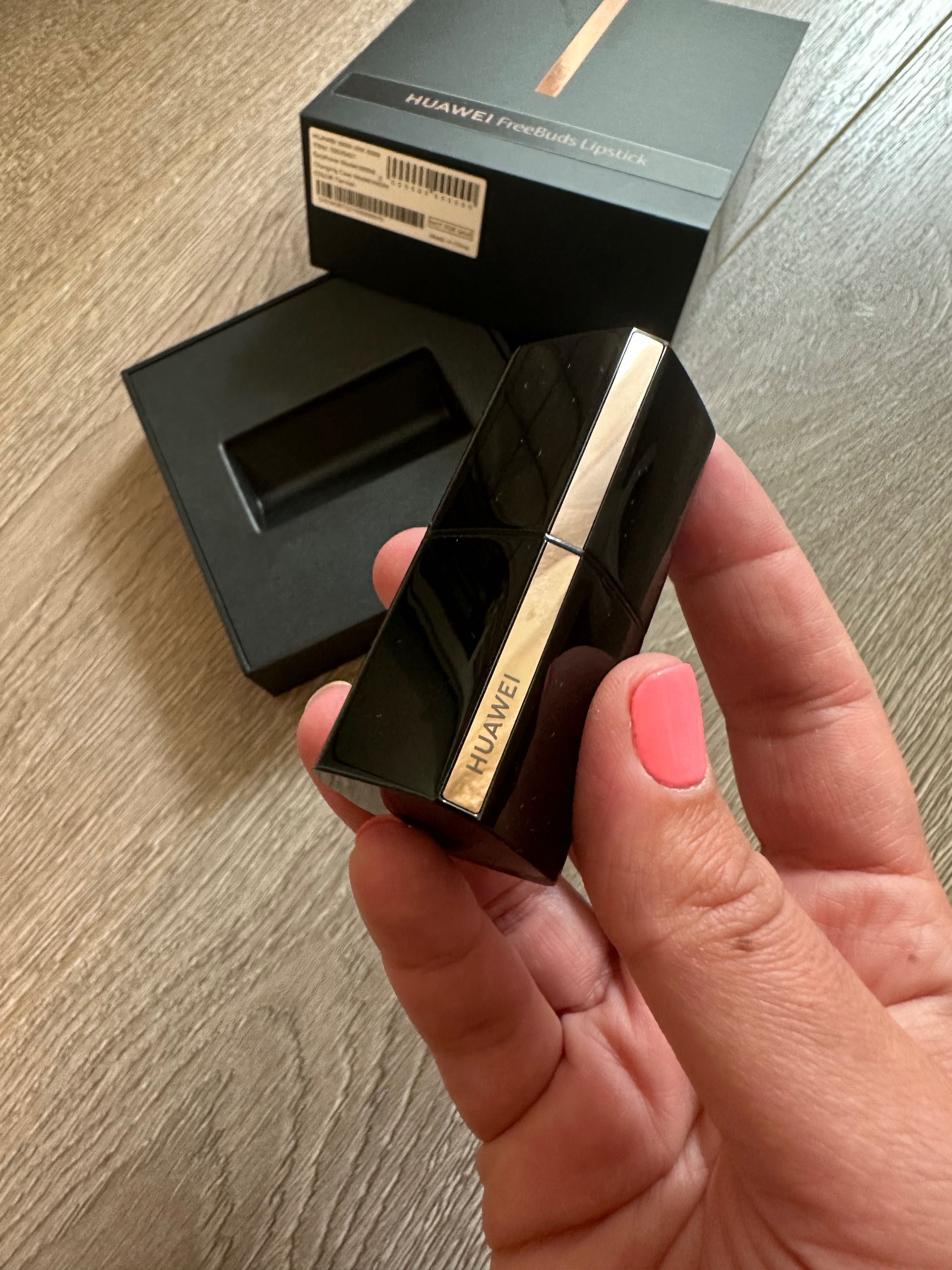 Чудесен за Коледен подарък -Безжични слушалки Huawei Freebuds Lipstick