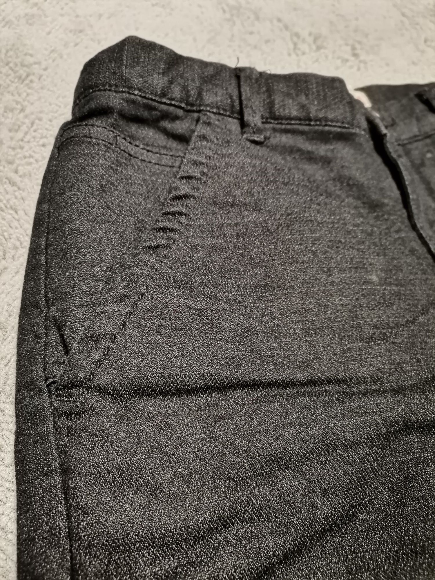 Vand pantaloni de iarna pentru baieti de 8 ani, 128 cm, Zara