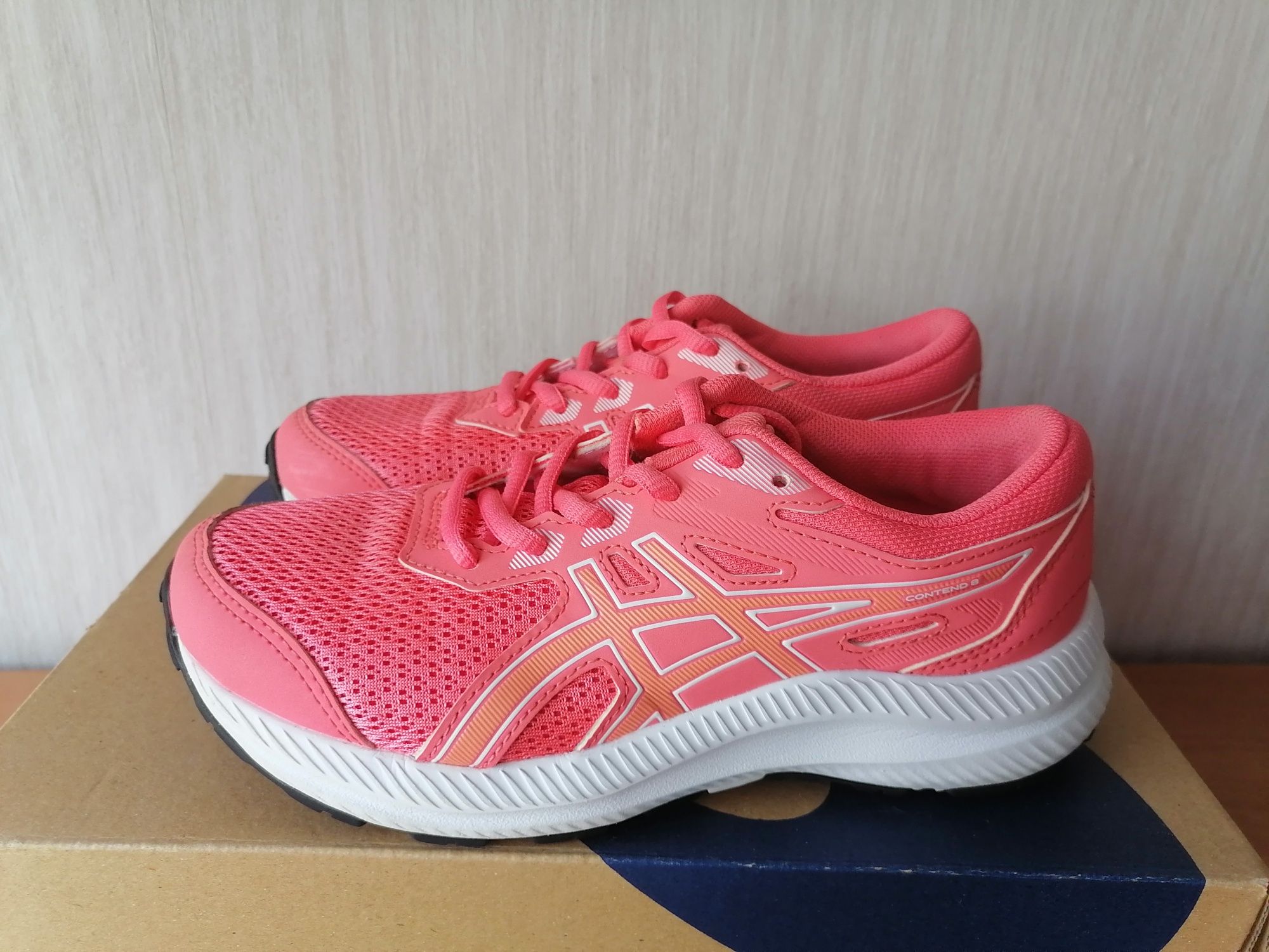 Маратонки Asics размер 35.5