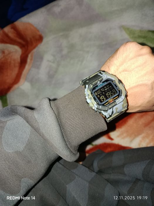 Skmei оргинлная часа военный стил