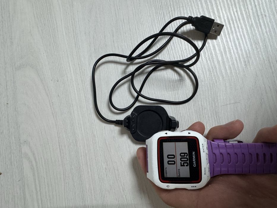продаются спорт часы garmin forerunner 920 xt