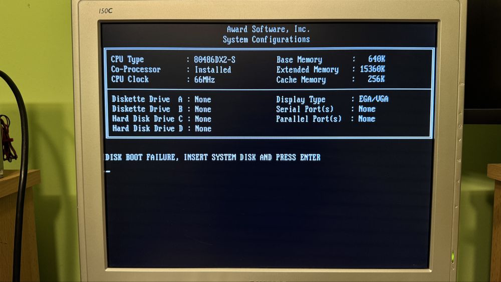 Placa de baza cu procesor 486 DX2, placa video 2 MB si controller