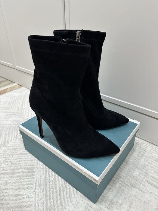 продаю замшевые сапоги