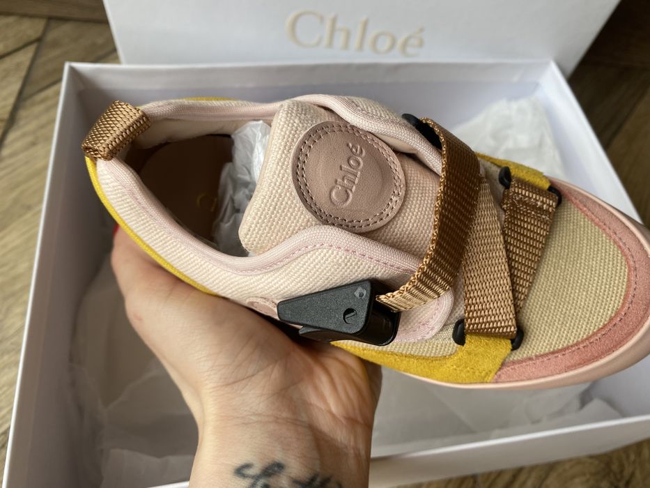 Нови детски маркови обувки