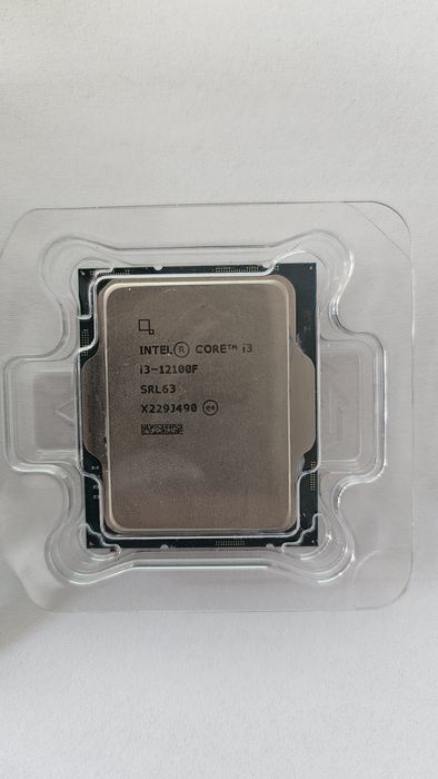 Procesor Intel i3 12100f