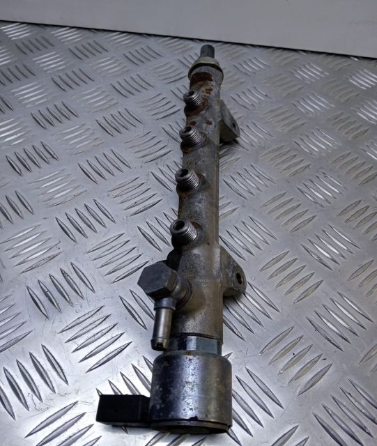 Rampa injectoare complet A6510700495 Mercedes-Benz C-Class W204/S204