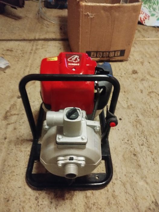 Motopompa apa 4 timpi