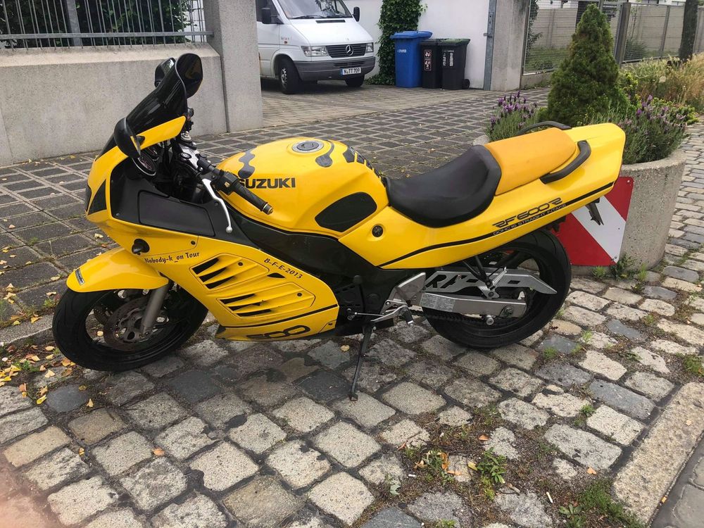 Suzuki RF 600 R