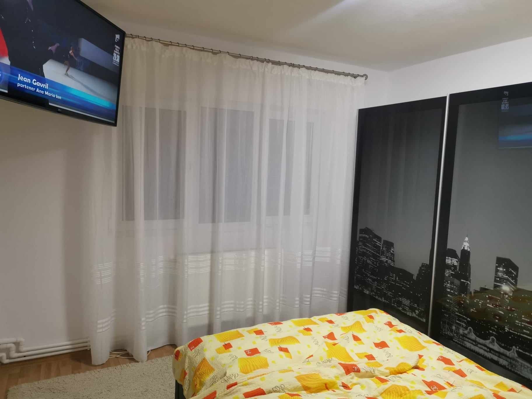 Apartament 2 camere decomandat lux