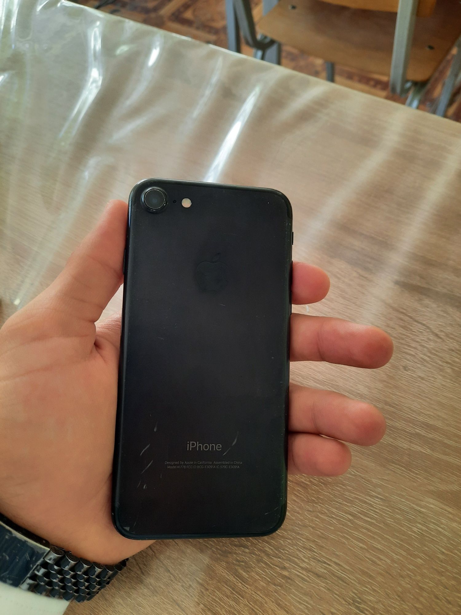 IPhone 7 sotiladi