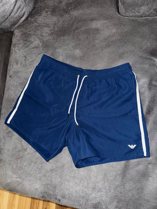 Мъжки бански на Armani и Karl Lagerfeld