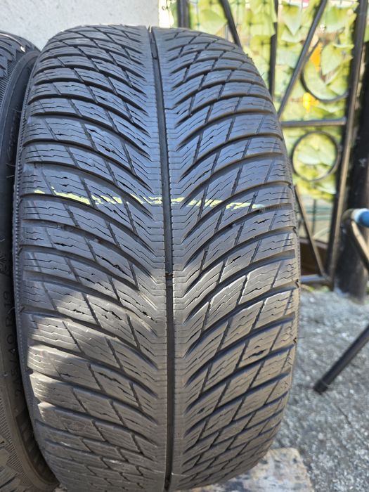 Vând patru anvelope de iarna michelin pilot alpin 5. 245 40 19
