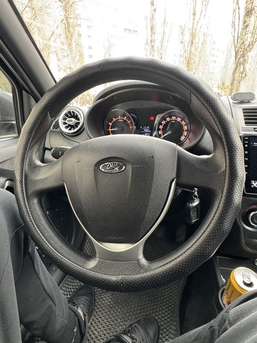 Продам руль Гранта Фл  с подушкой