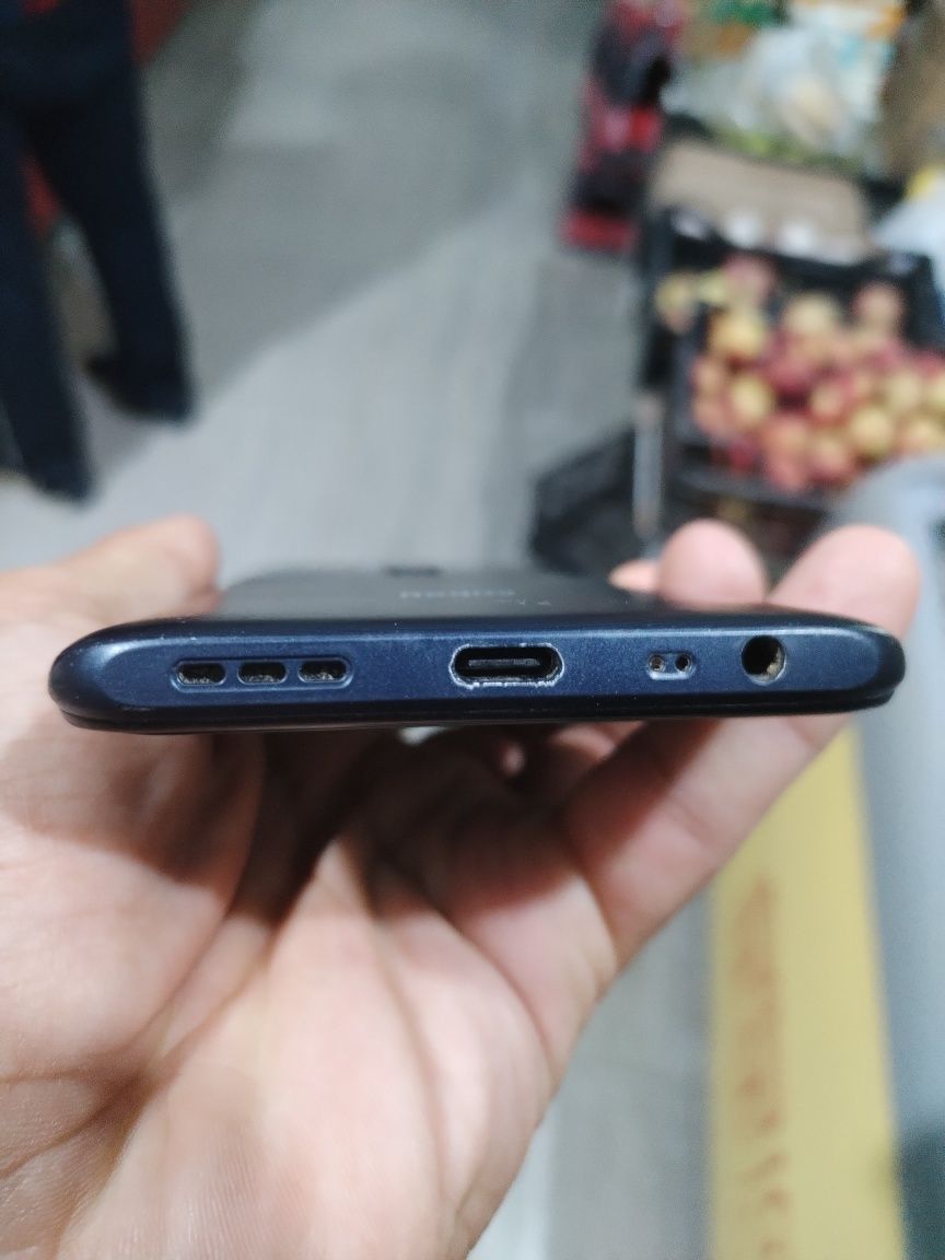Redmi 9 4/64 sotiladi