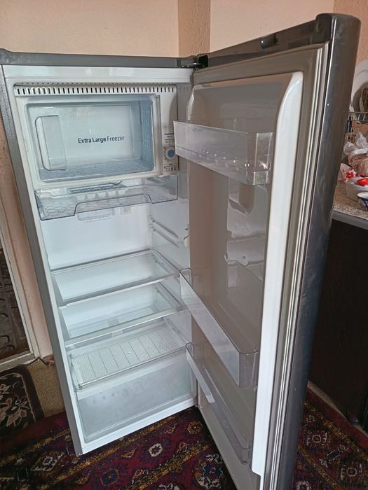 Холодильник LG sotiladi