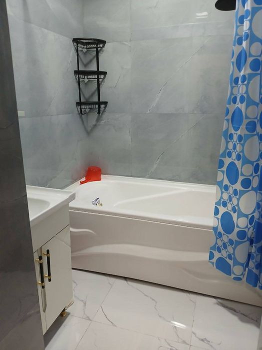 Olmazor Beruniy metro