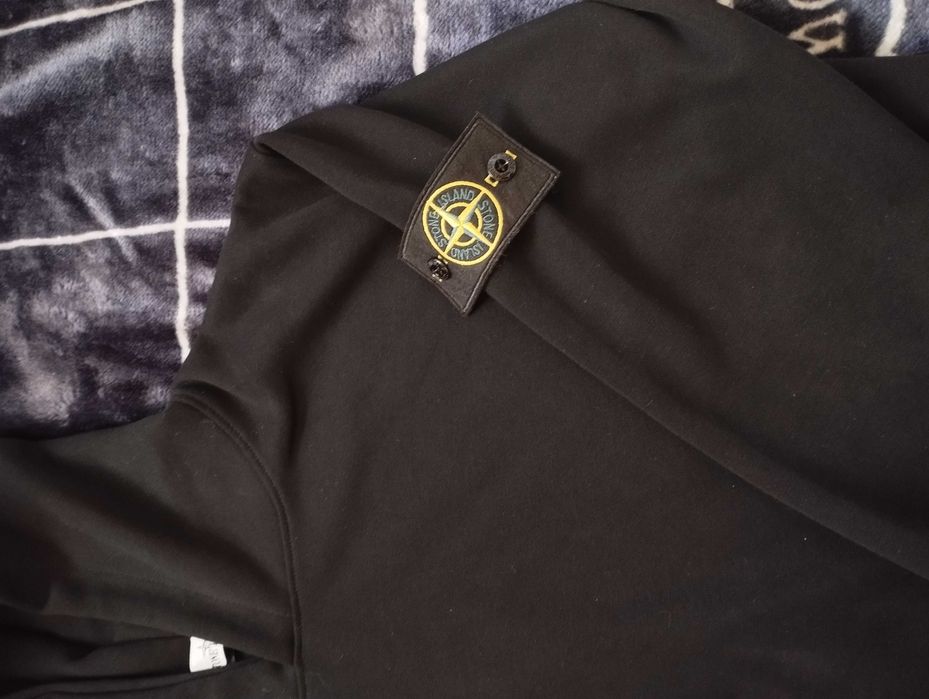 Продам Худи Stone Island