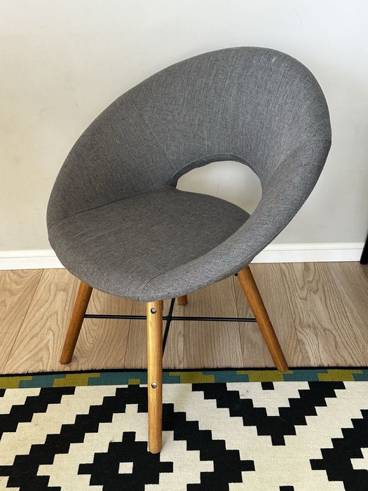 135 ron - scaun Jysk (doua buc. disponibile)