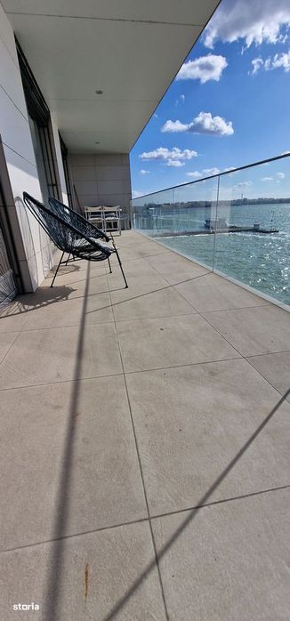 Mamaia,zona Cazino! Apartament cu vedere frontala la lac.