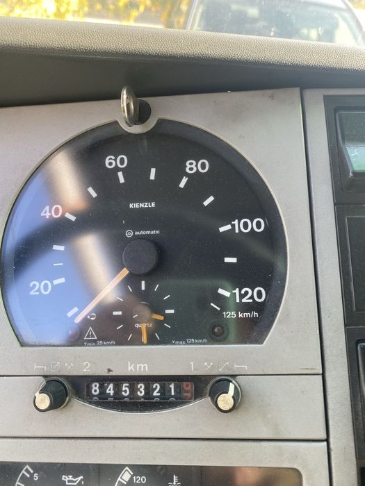 MAN LE 9180, 9.5 tone, cabină 2 paturi, 845.000 km reali